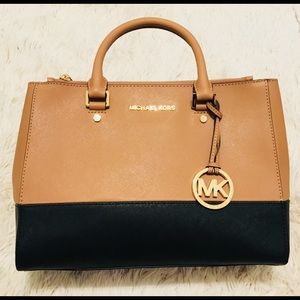 NWT Michael Kors Sutton medium leather satchel
